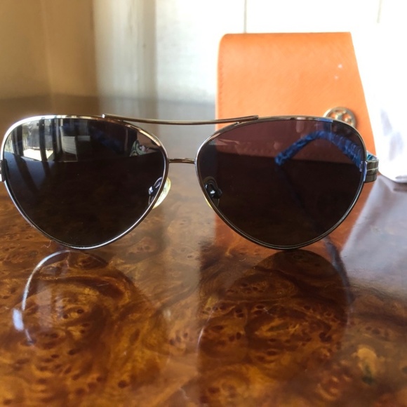 Tory Burch Silver/Blue  Aviator Sunglasses w Case - Picture 4 of 4